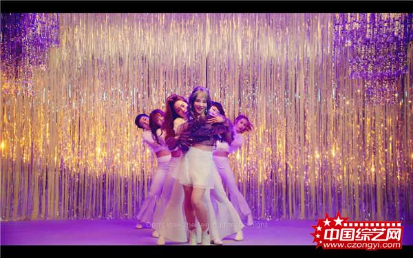 SING蒋申个人单曲MV鱼姬妆搭配心动刘海造型大不同