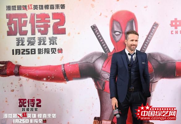 梗王“小贱贱”彰显漫威超英死侍本色 首映好评不断