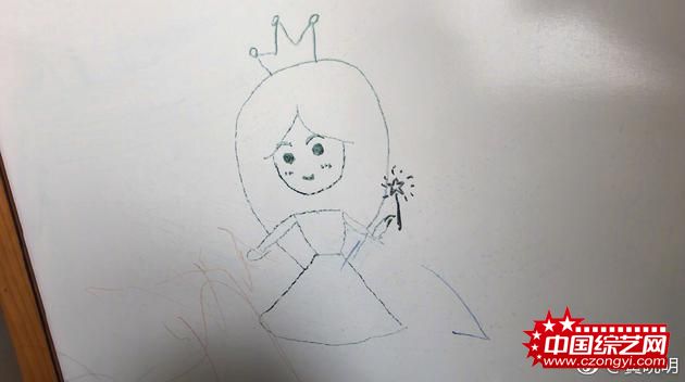 黄晓明零点发文为baby庆生 