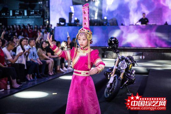 大长腿集聚呼和浩特,引爆整个夏日