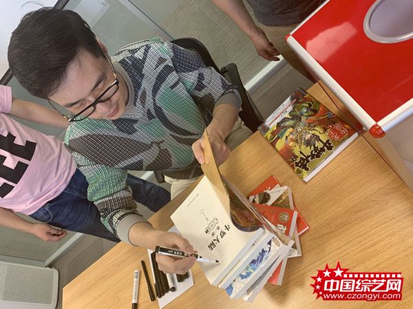 《斗罗十年-龙王传说》预告引热议 网友：无三少不青春