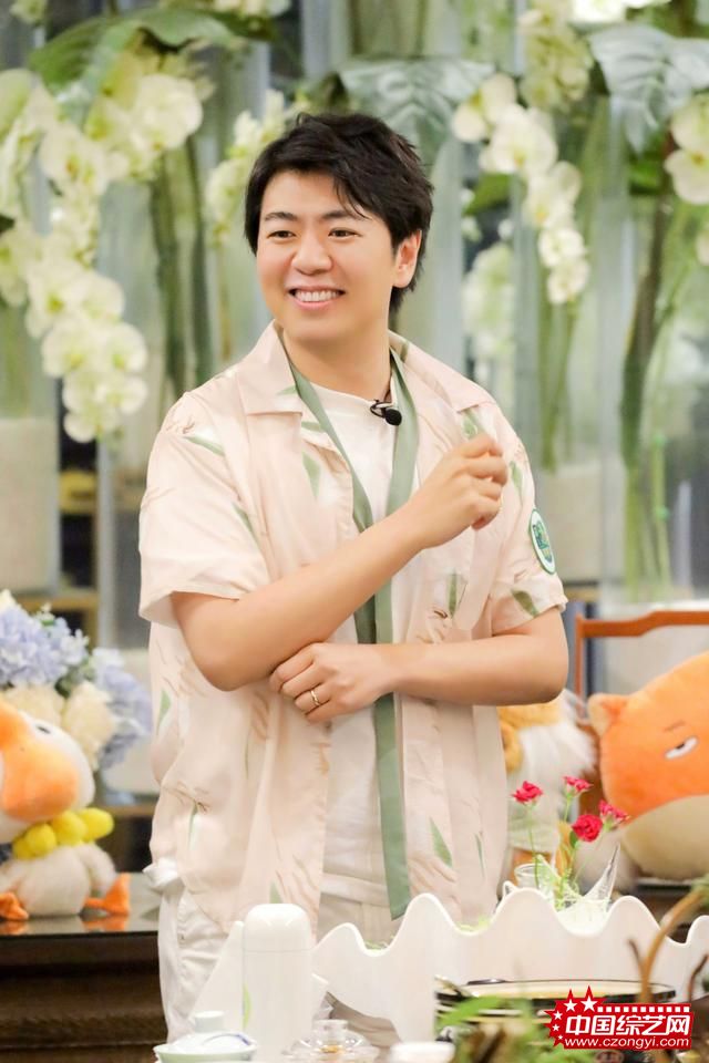《青春环游记2》成都站爆笑重启 真心话大冒险范丞丞自曝理想型