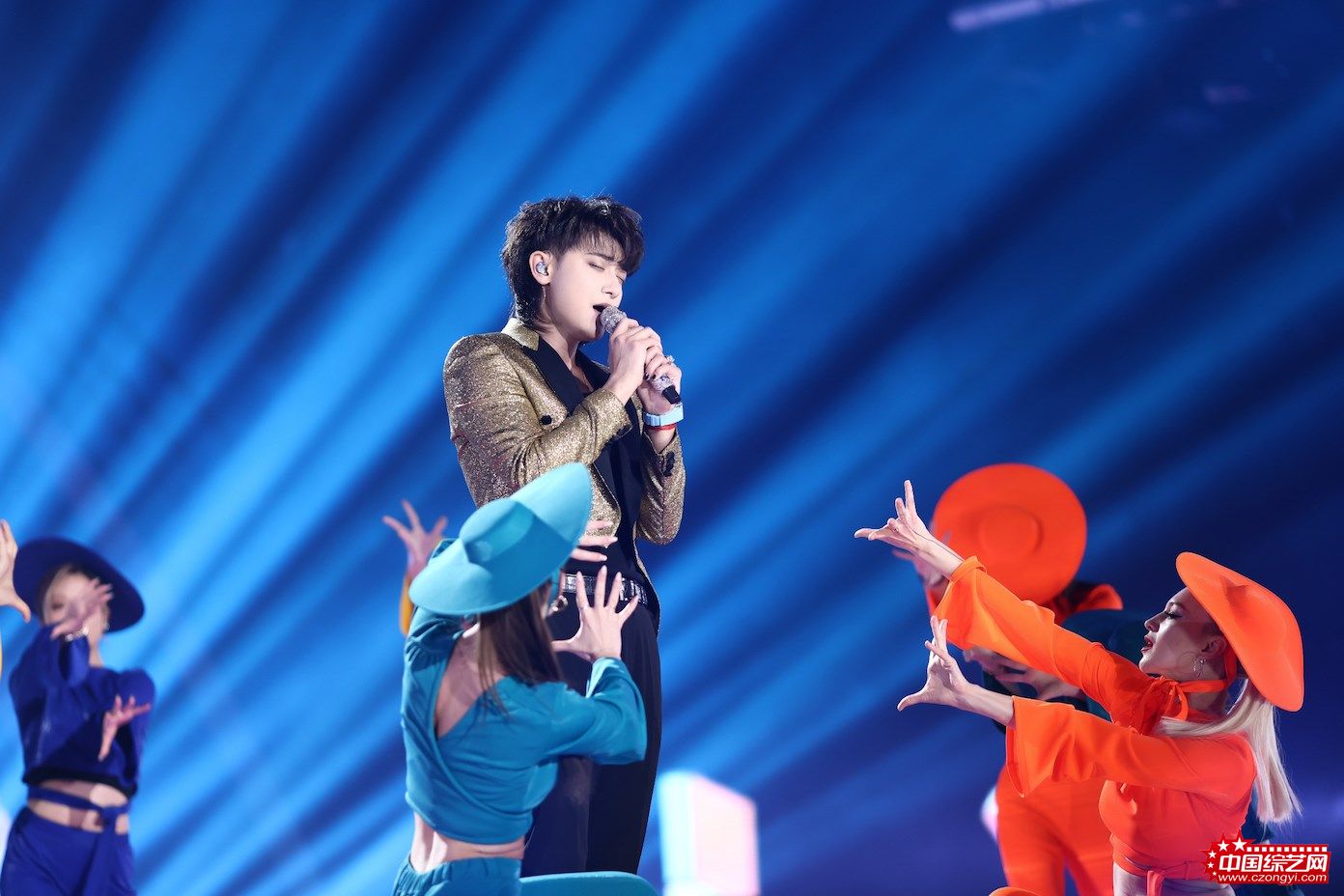 黄子韬表演