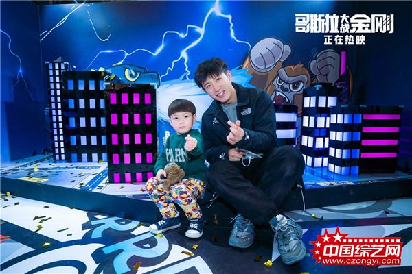 《哥斯拉大战金刚》曝“大银幕观战”特辑 影院观影尽享五感炸裂的嗨爽