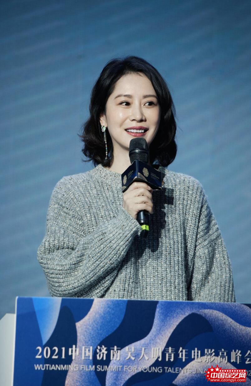 2海清女士.jpeg